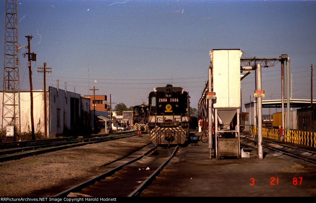 SOU 2606 sits at the fuel racks